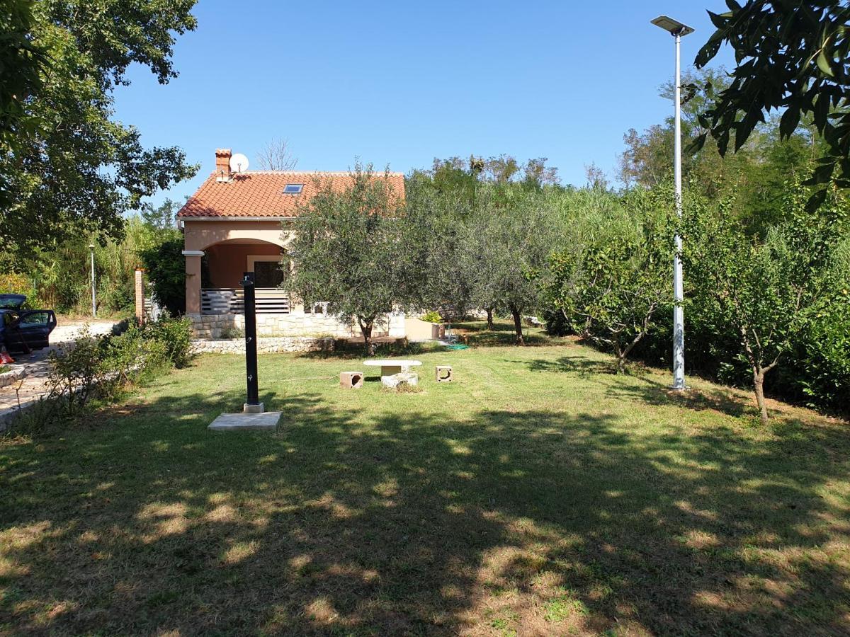 Holiday Home Borna Nin Zewnętrze zdjęcie