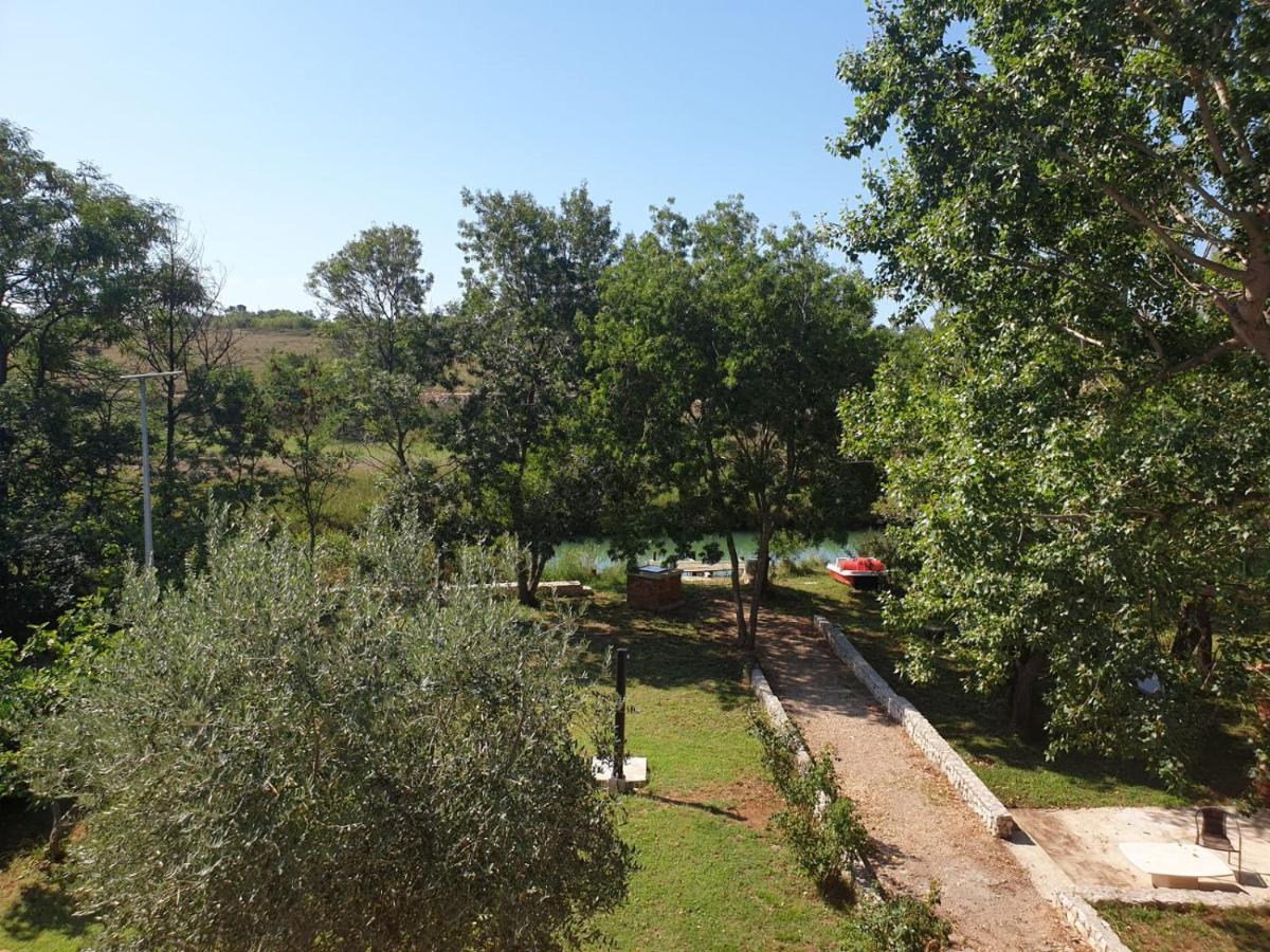 Holiday Home Borna Nin Zewnętrze zdjęcie